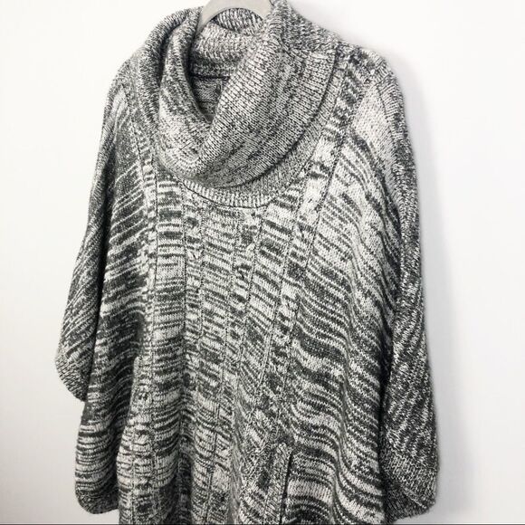 Market & Spruce | Stitch Fix Cilia Poncho Sweater - Picture 5 of 12